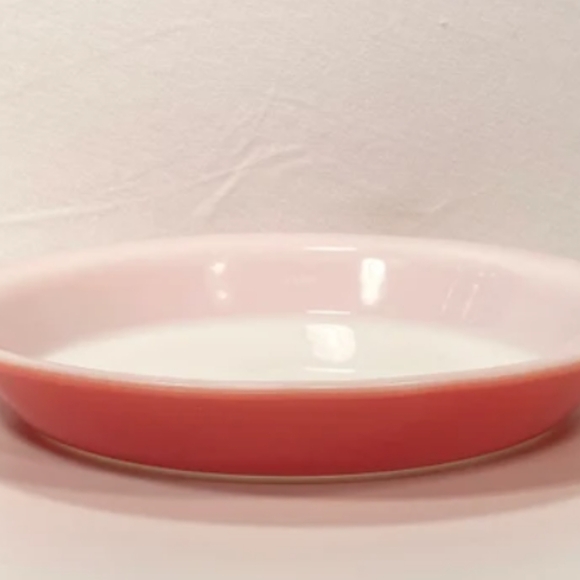 Pyrex Flamingo Pink #209 Pie Plate